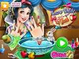 Play Snow White Nails